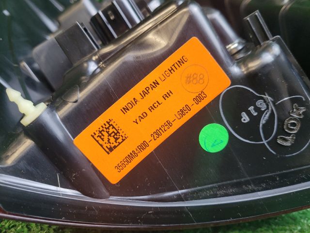 bontott SUZUKI SX4 S-Cross II Jobb Külső Hátsó Lámpa