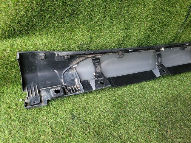 bontott SUZUKI SX4 S-Cross II Jobb Küszöb Légterelő