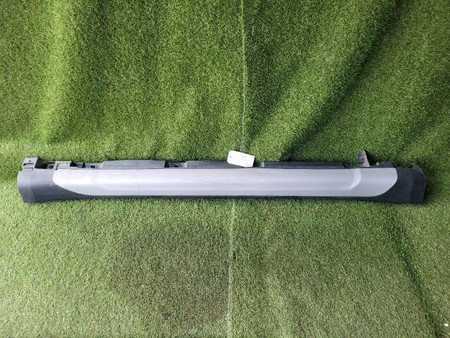 bontott SUZUKI SX4 S-Cross II Jobb Küszöb Légterelő