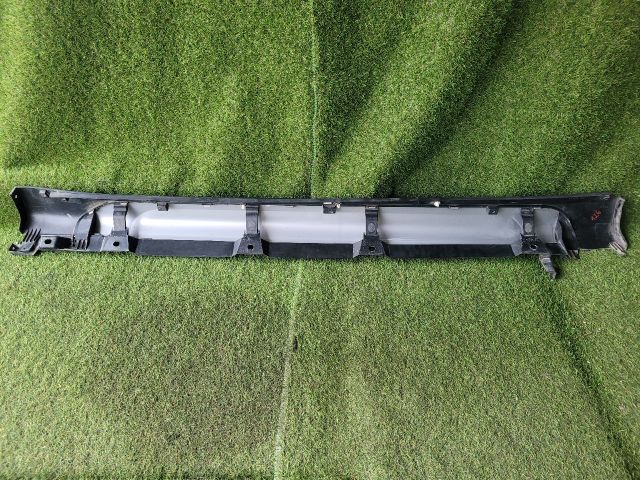 bontott SUZUKI SX4 S-Cross II Jobb Küszöb Légterelő