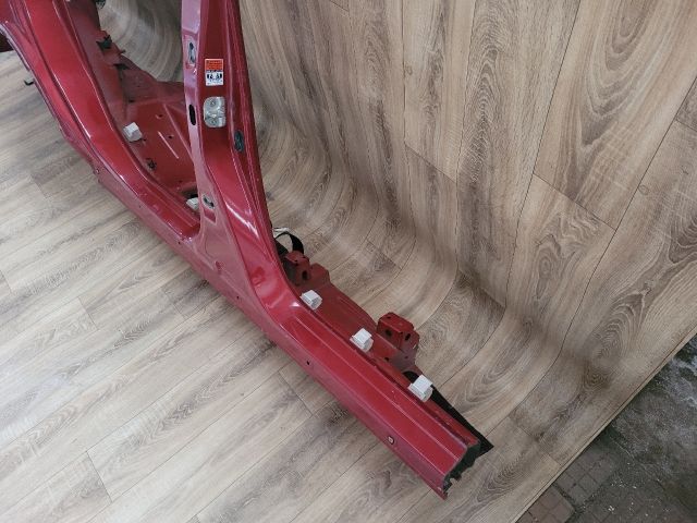 bontott SUZUKI SX4 S-Cross II Jobb Küszöb