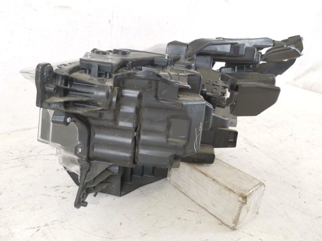 bontott SUZUKI SX4 S-Cross II Jobb Ledes Fényszóró