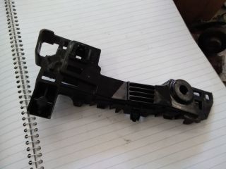 bontott SUZUKI SX4 S-Cross II Jobb Sárvédő Oldaltartó