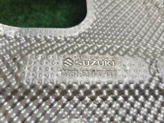 bontott SUZUKI SX4 S-Cross II Középső Kipufogó Dob Hővédő Lemez