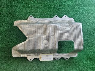 bontott SUZUKI SX4 S-Cross II Középső Kipufogó Dob Hővédő Lemez