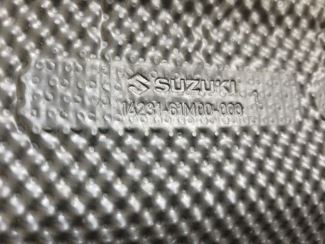 bontott SUZUKI SX4 S-Cross II Középső Kipufogó Dob Hővédő Lemez