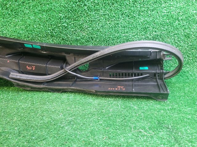 bontott SUZUKI SX4 S-Cross II Levélrács