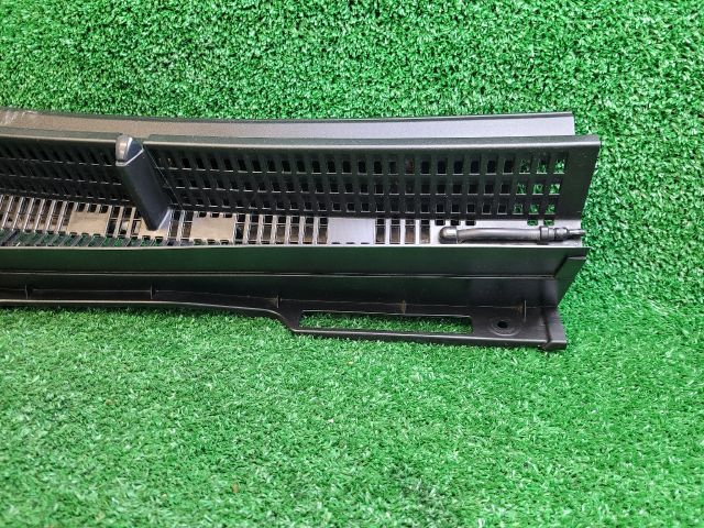 bontott SUZUKI SX4 S-Cross II Levélrács