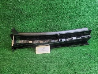 bontott SUZUKI SX4 S-Cross II Levélrács