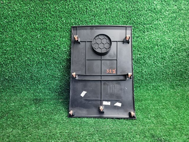 bontott SUZUKI SX4 S-Cross II Műszerfal Hangszóró Burkolat (Pozíciófüggetlen)