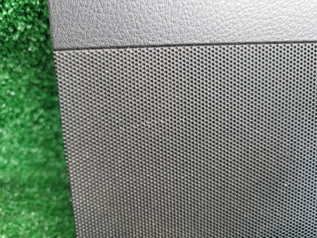 bontott SUZUKI SX4 S-Cross II Műszerfal Középső Hangszóró Burkolat