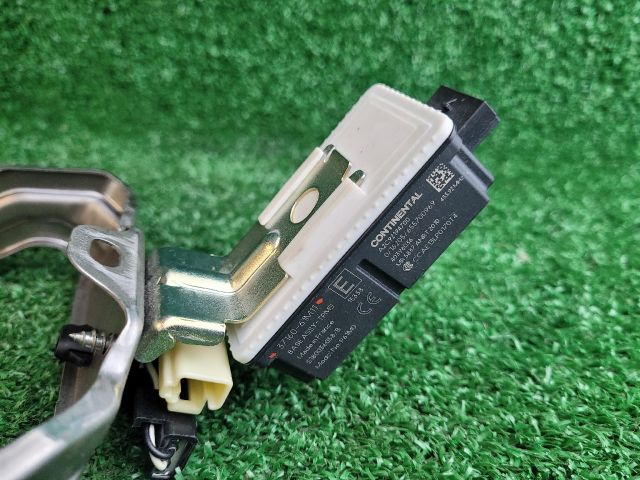 bontott SUZUKI SX4 S-Cross II Okos Kerékszelep