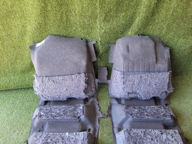 bontott SUZUKI SX4 S-Cross II Padlószőnyeg