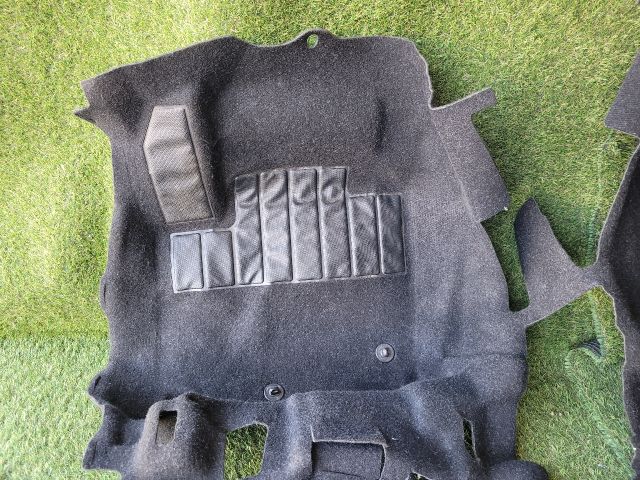 bontott SUZUKI SX4 S-Cross II Padlószőnyeg