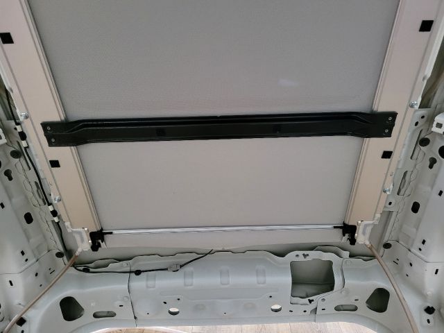 bontott SUZUKI SX4 S-Cross II Panoráma Tető