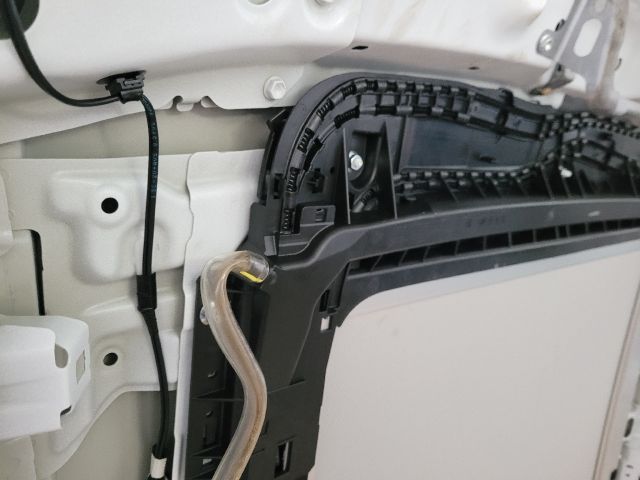 bontott SUZUKI SX4 S-Cross II Panoráma Tető