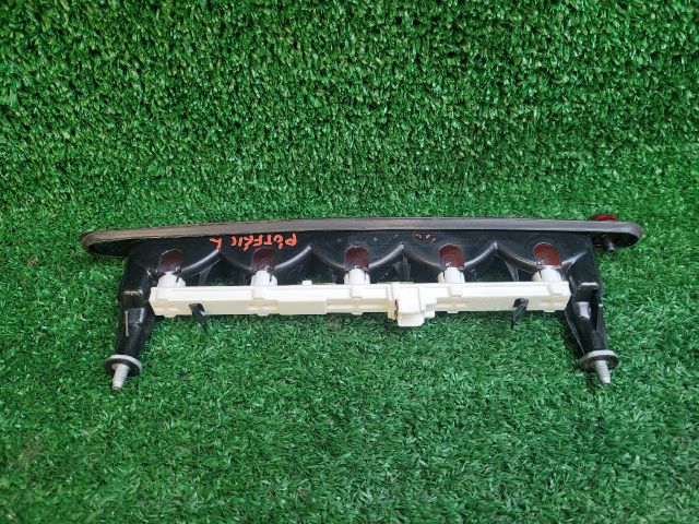 bontott SUZUKI SX4 S-Cross II Pótféklámpa