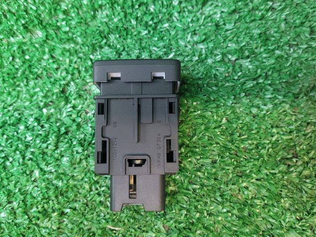 bontott SUZUKI SX4 S-Cross II Start / Stop Indító Gomb