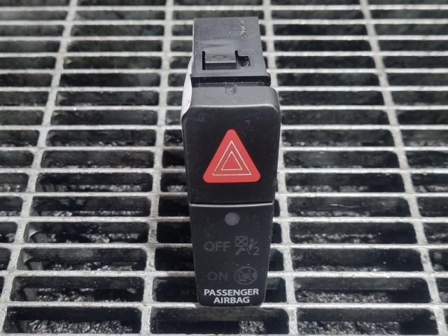 bontott SUZUKI SX4 S-Cross II Vészvillogó Kapcsoló