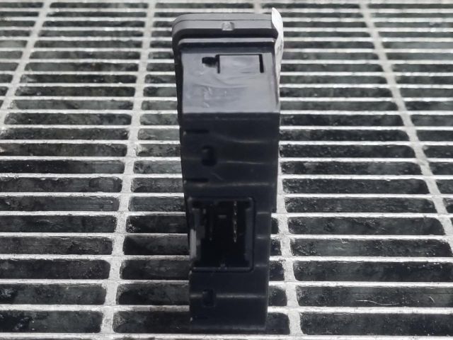 bontott SUZUKI SX4 S-Cross II Vészvillogó Kapcsoló