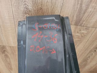 bontott SUZUKI SX4 S-Cross Jobb A Oszlop