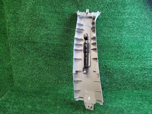 bontott SUZUKI SX4 S-Cross Jobb B Oszlop Burkolat