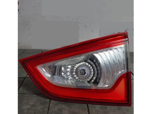 bontott SUZUKI SX4 S-Cross Jobb Belső Hátsó Lámpa