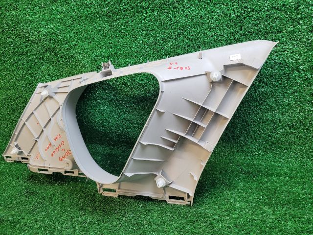 bontott SUZUKI SX4 S-Cross Jobb C Oszlop Burkolat