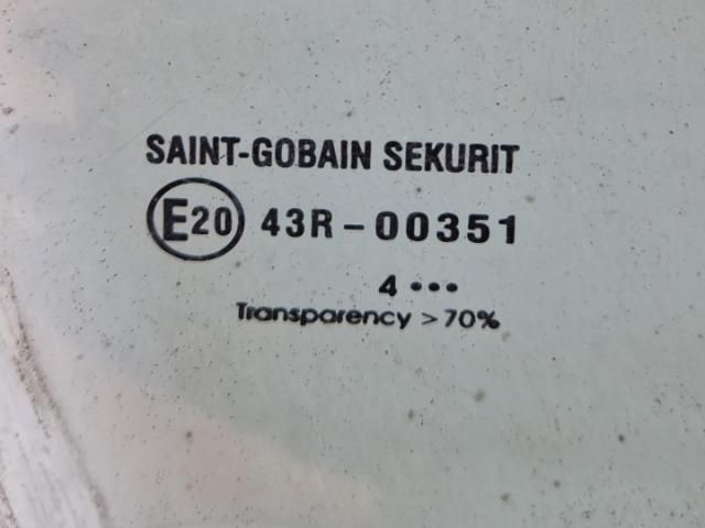 bontott SUZUKI SX4 S-Cross Jobb első Ablak