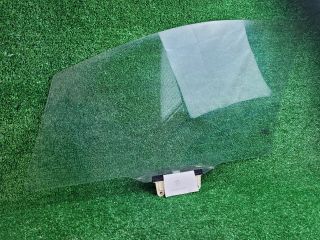 bontott SUZUKI SX4 S-Cross Jobb első Ablak