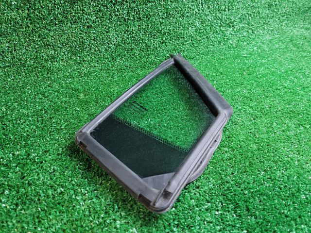 bontott SUZUKI SX4 S-Cross Jobb első Fixüveg (Ajtóban)