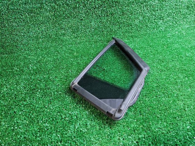 bontott SUZUKI SX4 S-Cross Jobb első Fixüveg (Ajtóban)