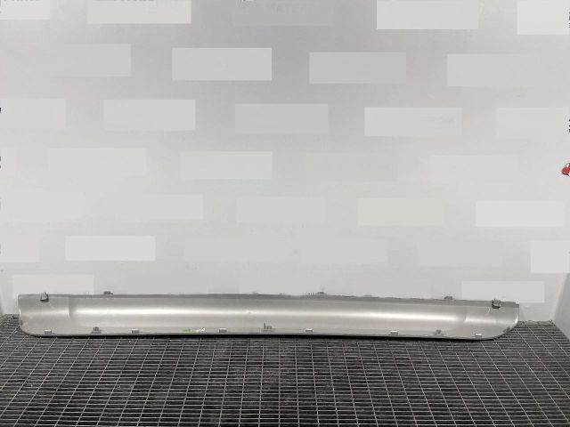 bontott SUZUKI SX4 S-Cross Jobb első Küszöb Díszléc