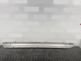 bontott SUZUKI SX4 S-Cross Jobb első Küszöb Díszléc