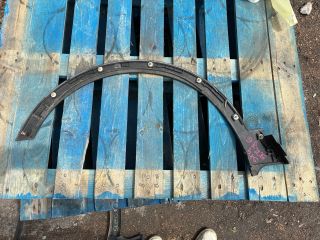 bontott SUZUKI SX4 S-Cross Jobb első Sárvédő Díszléc