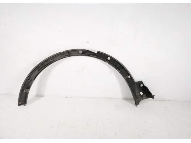 bontott SUZUKI SX4 S-Cross Jobb első Sárvédő Díszléc