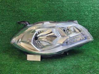 bontott SUZUKI SX4 S-Cross Jobb Fényszóró