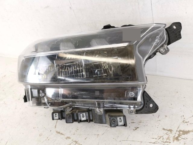 bontott SUZUKI SX4 S-Cross Jobb Fényszóró