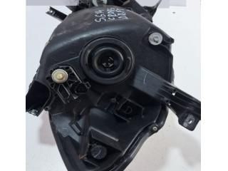 bontott SUZUKI SX4 S-Cross Jobb Fényszóró