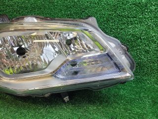 bontott SUZUKI SX4 S-Cross Jobb Fényszóró