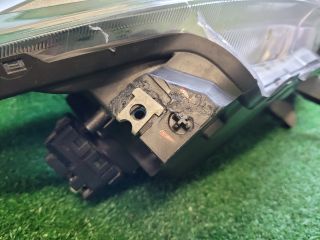 bontott SUZUKI SX4 S-Cross Jobb Fényszóró