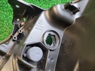 bontott SUZUKI SX4 S-Cross Jobb Fényszóró