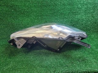 bontott SUZUKI SX4 S-Cross Jobb Fényszóró