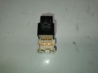 bontott SUZUKI SX4 S-Cross Jobb hátsó Ablakemelő Kapcsoló