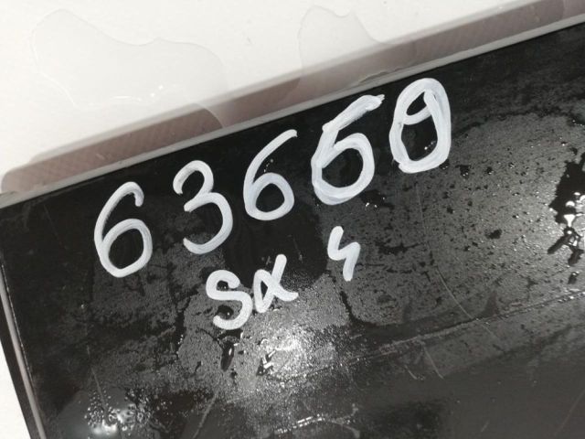 bontott SUZUKI SX4 S-Cross Jobb hátsó Ajtó Díszléc