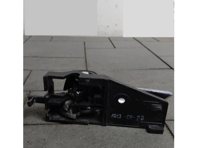 bontott SUZUKI SX4 S-Cross Jobb hátsó Belső Kilincs