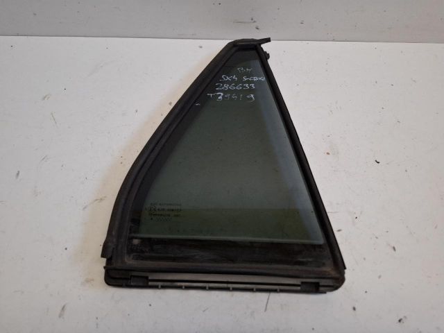 bontott SUZUKI SX4 S-Cross Jobb hátsó Fixüveg (Ajtóban)