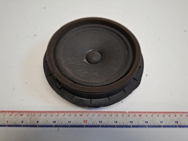 bontott SUZUKI SX4 S-Cross Jobb hátsó Hangszóró