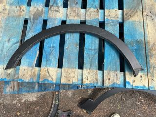 bontott SUZUKI SX4 S-Cross Jobb hátsó Sárvédő Díszléc