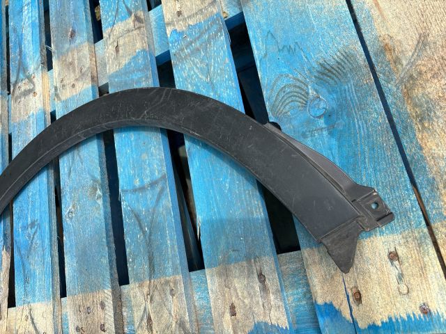 bontott SUZUKI SX4 S-Cross Jobb hátsó Sárvédő Díszléc